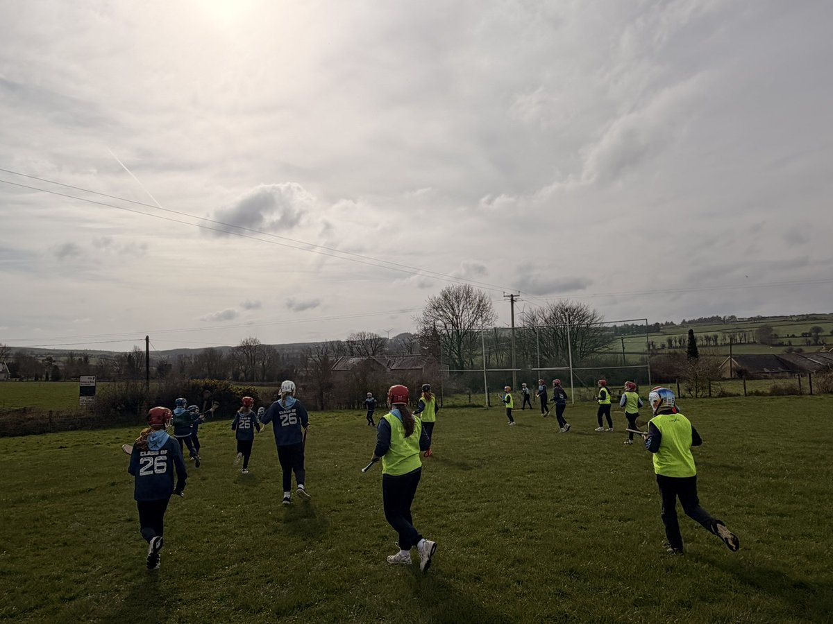 ellen_meagher's tweet photo. Lovely day &amp; lovely hurling… fantastic efforts made in St. Canices, Shanbogh &amp; Listerlin all day today… whilst this evening Tullogher Rosbercon U14 girls gave it their all for one of our last S&amp;C sessions… appreciate the effort as always girls 👏🏼👏🏼 #gaa #gpo #gamesdevelopment https://t.co/lwAHUjev7E