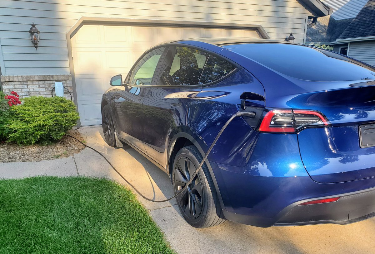 TobeyAndropolis's tweet photo. From the Strait of Hormuz to My Garage: A Personal Essay

For much of modern history, mobility ran on oil guarded by warships.

Full essay with my actual Tesla in the driveway 👇

https://t.co/3CpCjhI0Ed https://t.co/rvJDSAnm3S