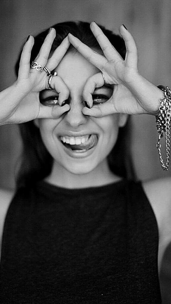 Scherzare porta gioia e questa è contagiosa. Contagia il mondo di gioia. 

Buongiorno e buona festa del papà a tutte/i ☕️ ❤️