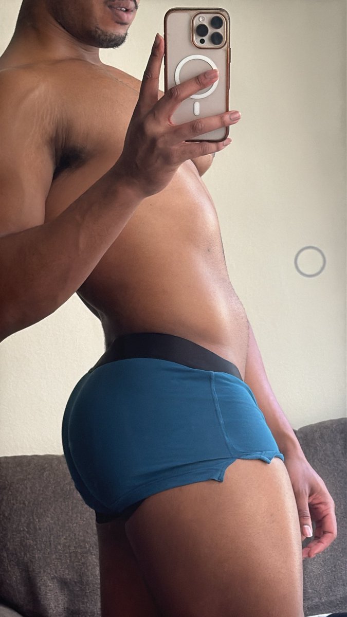 Hot Lunch tweet media