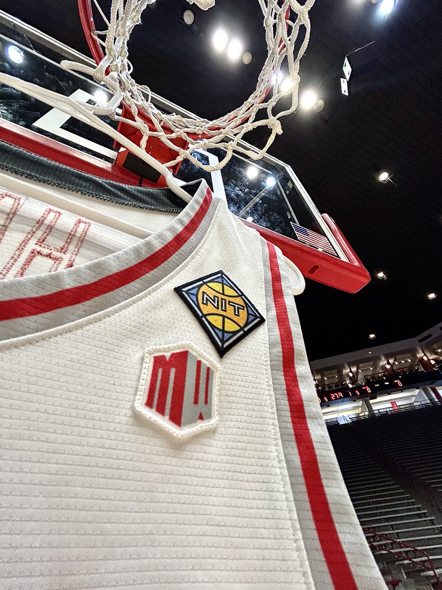 Postseason in The Pit 🔜 

#GoLobos