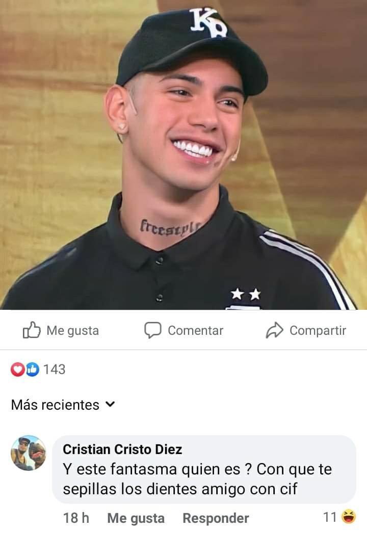 Capture Bizarre® tweet media