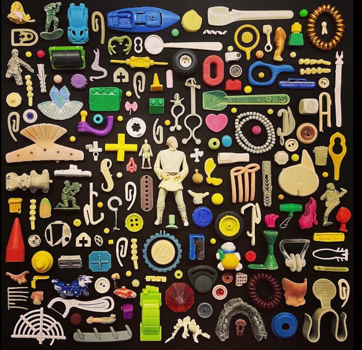 Lego Lost At Sea tweet media