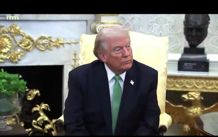 m a r i a tweet media