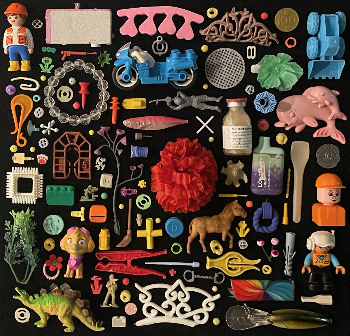 Lego Lost At Sea tweet media