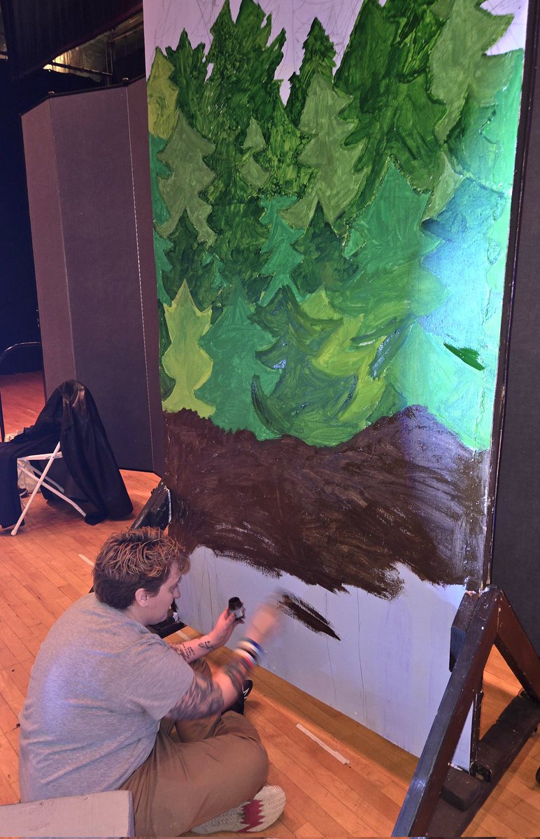 tymmoss's tweet image. Spent the day with

@Kittblessing

At Teaneck, NJ Middle School making the sets for tonight's performance of the musical Frozen.  

Great meeting the students and the staff. 

Let It Go, folks

#lifeoftym #gaymoviestar #lgbtactivist #nycentertainer 

@tymmoss