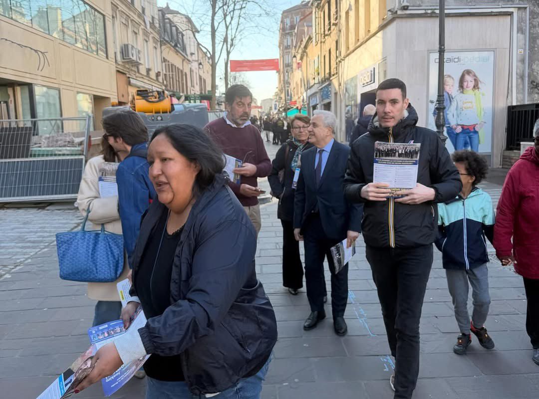sdeschiens's tweet photo. Aujourd’hui à #Colombes avec @RKaroutchi et @DXWEISS92300 
pour soutenir la liste de droite et du centre conduite par @JoakimGiacomoni et faire barrage à l’accord de la honte avec la France Insoumise ! #LFIndigne https://t.co/SJDhusL9Fm