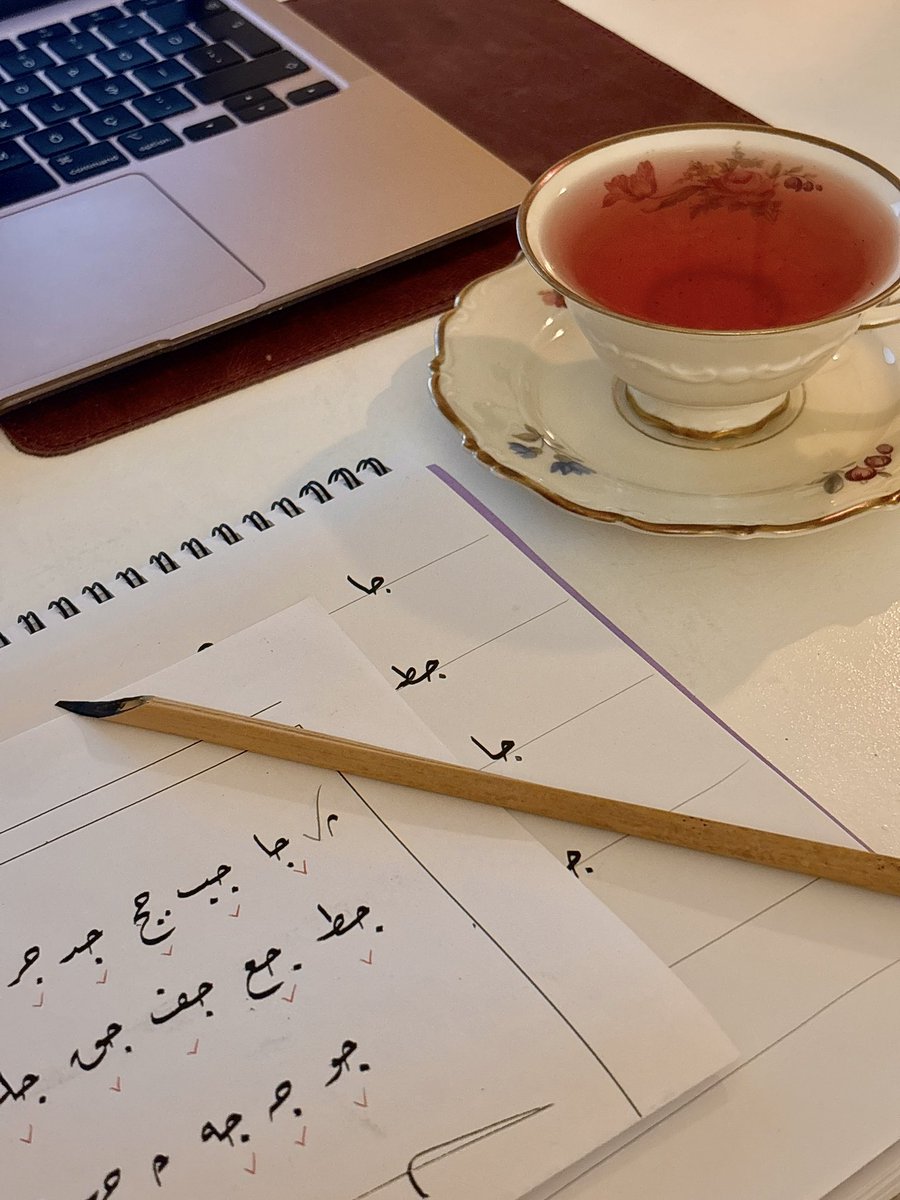 nihalsaresu's tweet photo. Elveda 1447 Ramazanı🍃
Gidişine içimiz hüzünle kaplanırken Rabbimiz ardına bayramı veriyor ya...Tıpkı çok kurak günlerden sonra gelen yağmur gibi✨ https://t.co/UEdHVsOXwc