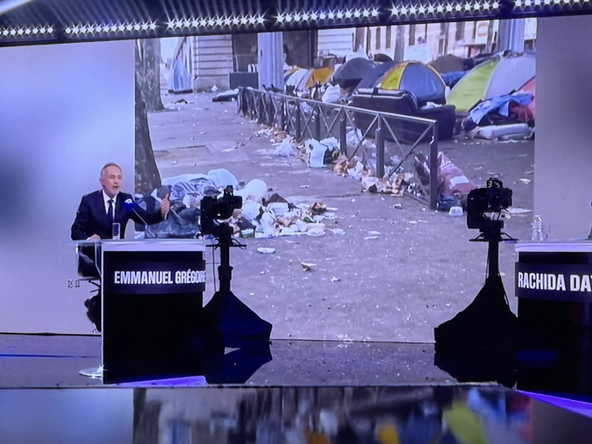 ShowTivipp tweet media