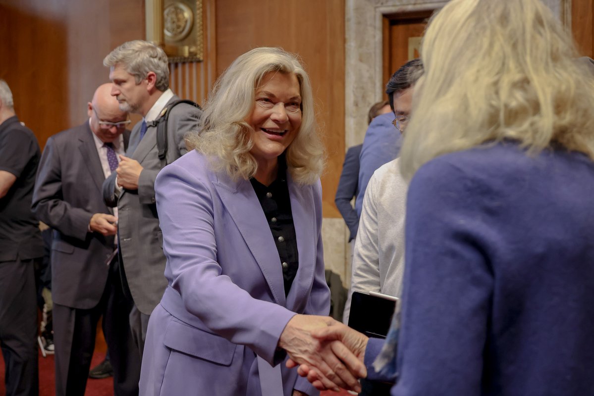 Senator Cynthia Lummis tweet media