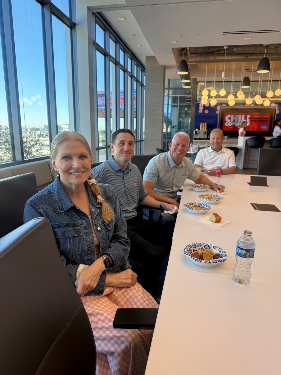 Colliers | Las Vegas tweet media