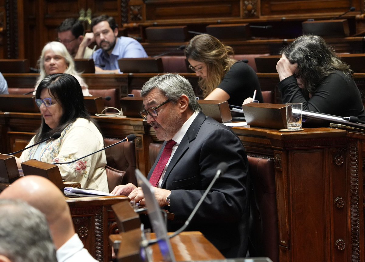 Diputados UY tweet media