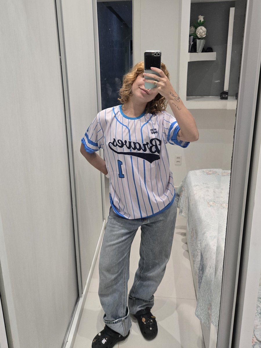 mar VAI VER O SKZ E O BTS tweet media