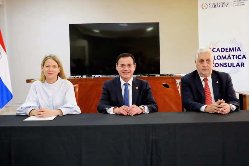 Ministerio de Relaciones Exteriores tweet media