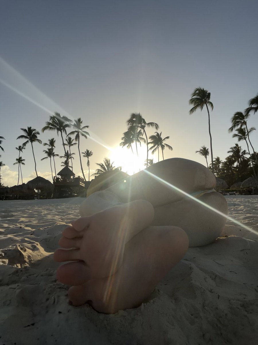 Goddess Jess tweet media