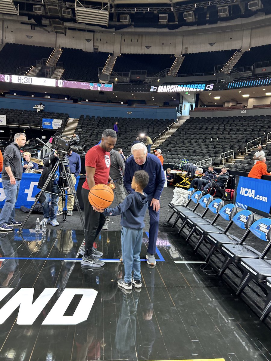 Ronald Moore tweet media