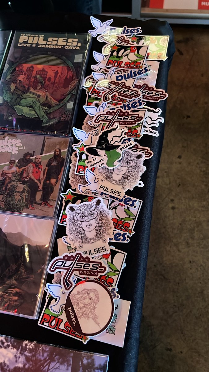 pulses. 🕊️ tweet media