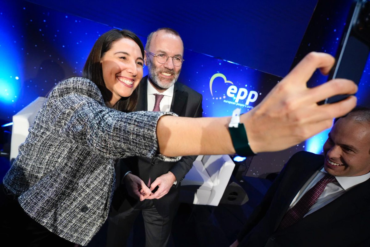 Manfred Weber tweet media