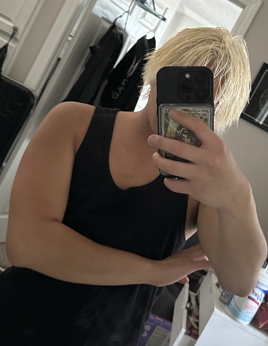 5LG | LovSik tweet media