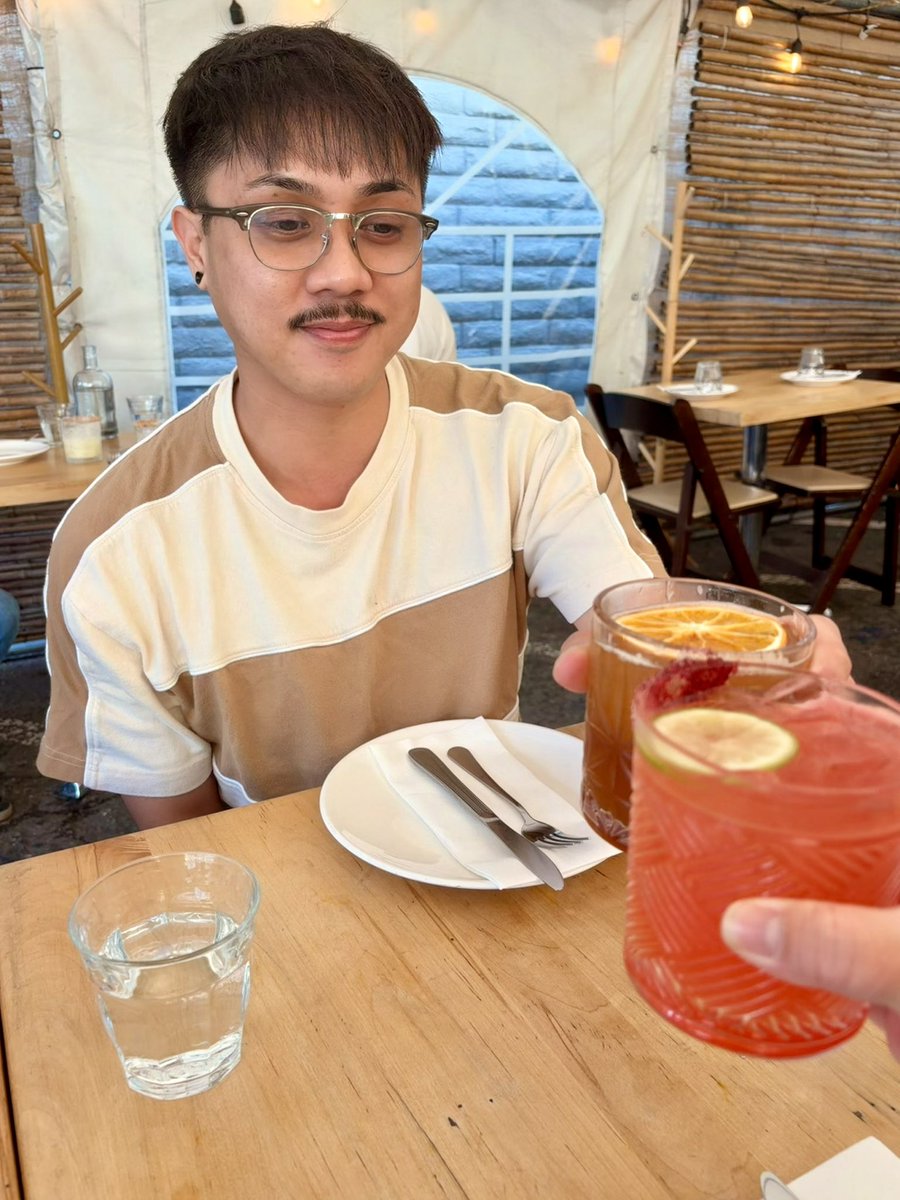 tair-bear 💂‍♂️ tweet media