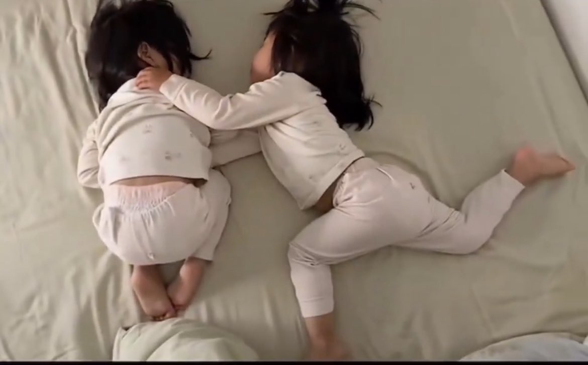 Lionel Yamal Messi💙❤️🤝 tweet media