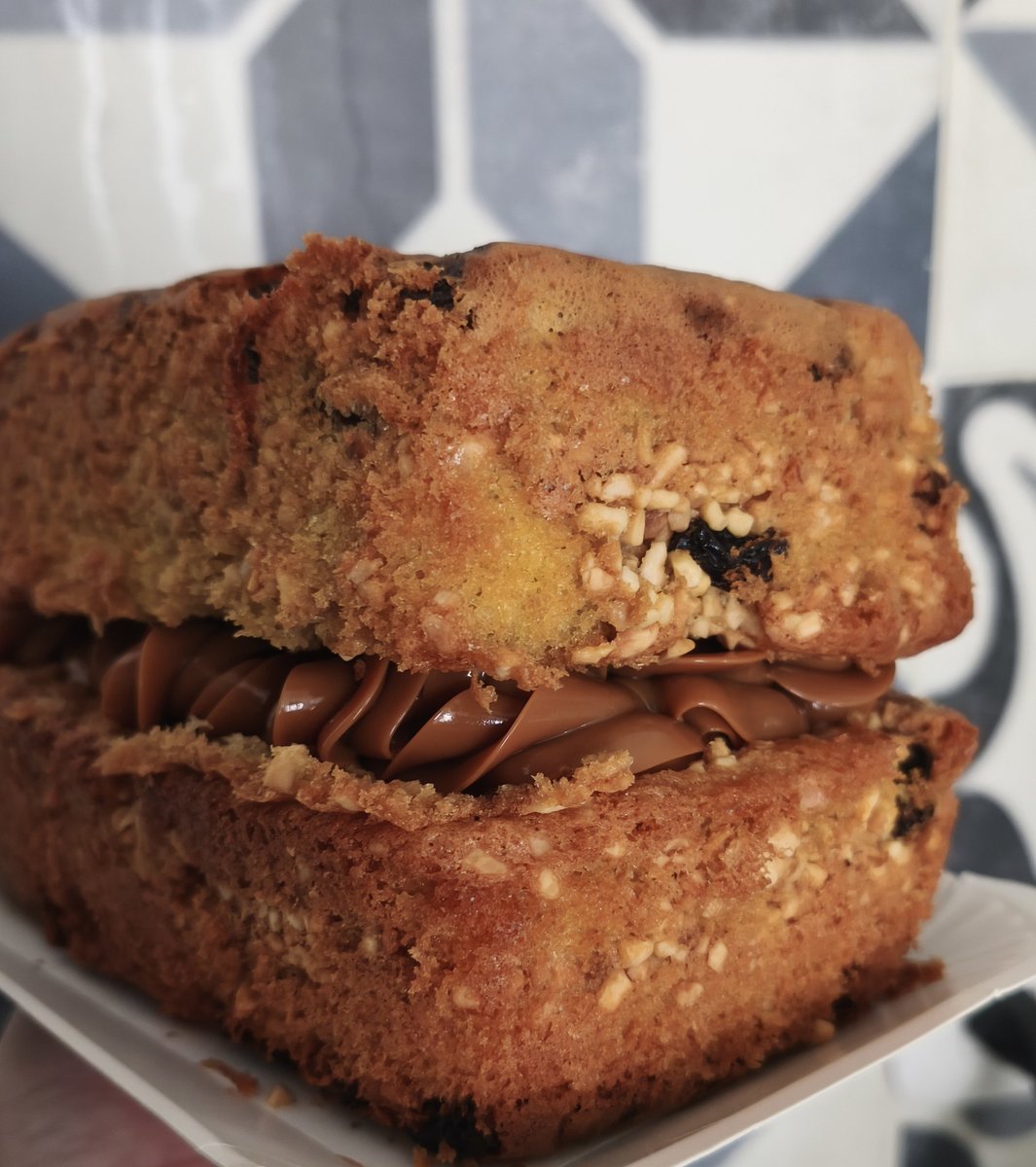 Pechugas Larousse tweet media