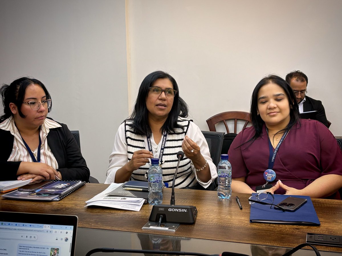 VasnyM's tweet photo. 📅 Miércoles, 18.Marzo.2026
⏰ 11:00 AM
📍 Congreso de la República de Guatemala.

Hoy participé en una reunión con universitarios y representantes de Acciones y No Palabras, Conjuve y el TSE 🤝 https://t.co/sHpOnSOKtD