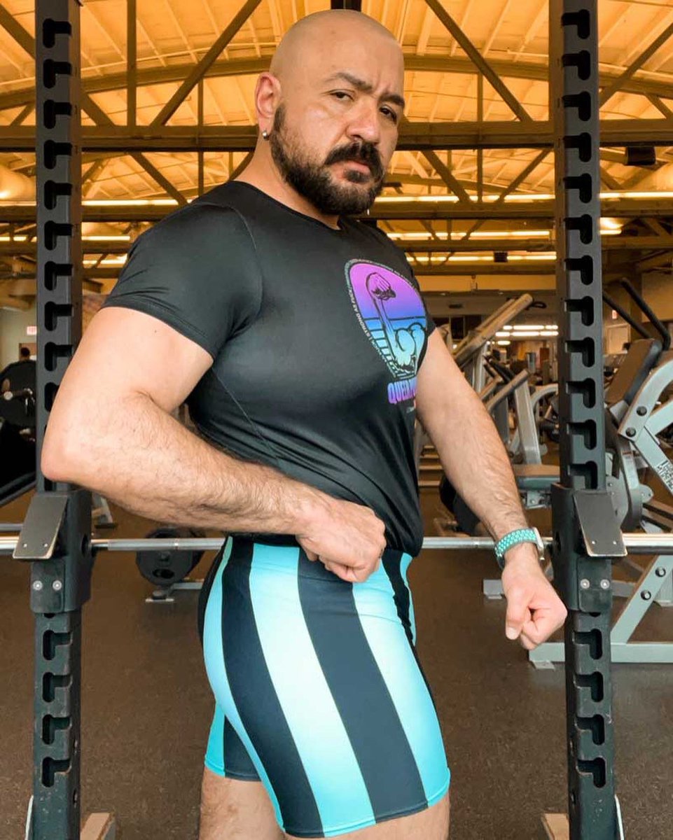 musclespandex's tweet photo. Pro tip: the word depends on where you are.
Latin America:  licra. That's what your gym crush calls your tights. It's the word.
Spain:  elastano. More technical, still correct.
US: spandex. Which is just an anagram of "expands." You're welcome.
Same material. Different zip code. https://t.co/ljpJzJRBc4
