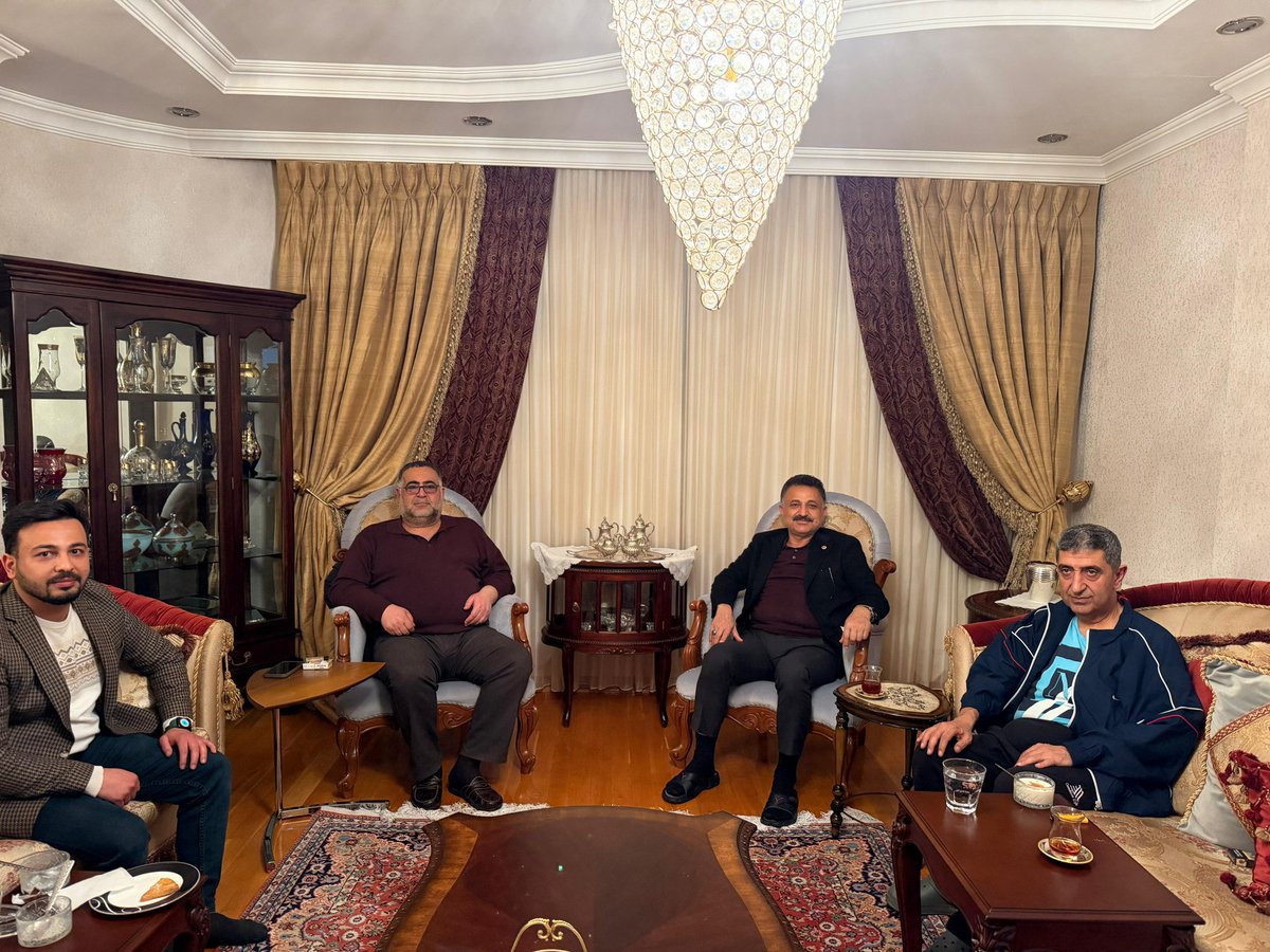 HikmetBasak_63's tweet photo. Karaköprü Esentepe Mahallesi’nde,  Değerli akrabamız Ergün Eren'i hanesinde ziyaret ederek geçmiş olsun ziyaretinde bulunduk. Rabbimden acil şifalar diliyor, sağlıklı günler temenni ediyorum.

@Akparti https://t.co/j7LiCLBWZL