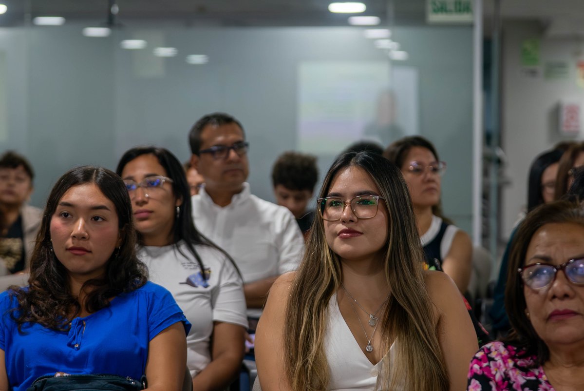 Colegio Médico Perú tweet media