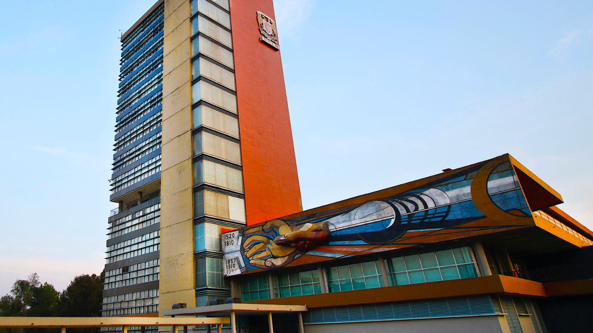 La <a href="/UNAM_MX/">UNAM</a> lidera el ranking #LasMejoresUniversidades 2026 en tres carreras: Ingeniería en Sistemas, Medicina y Psicología.

reforma.com/ranking2026