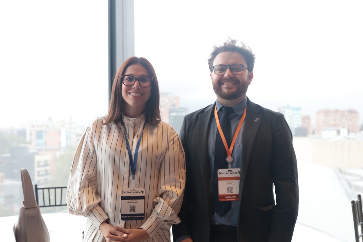 APC Colombia tweet media