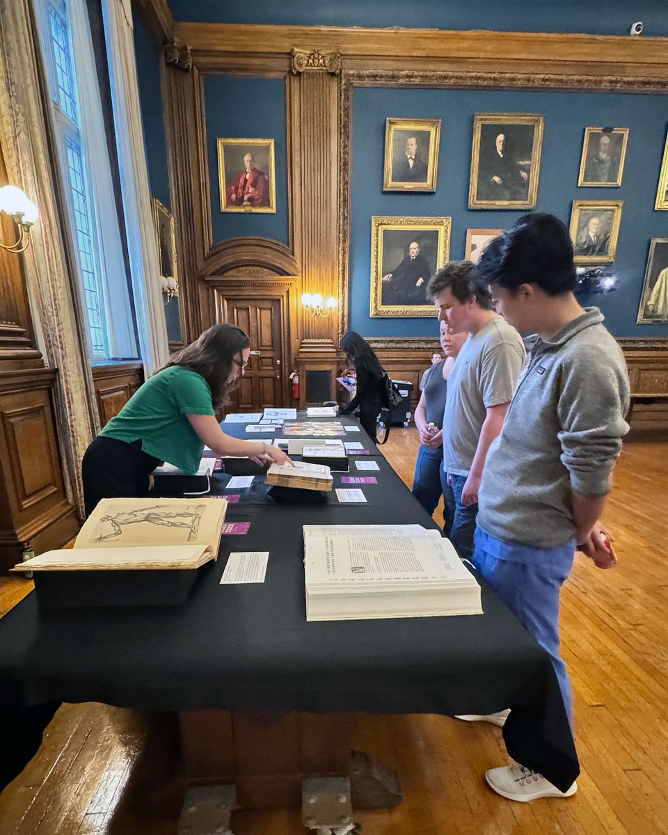 Mütter Museum tweet media