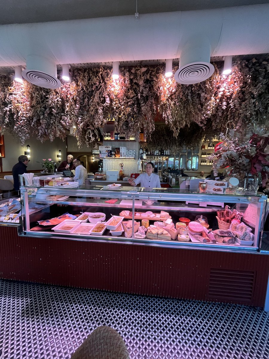 Hector Angulo tweet media