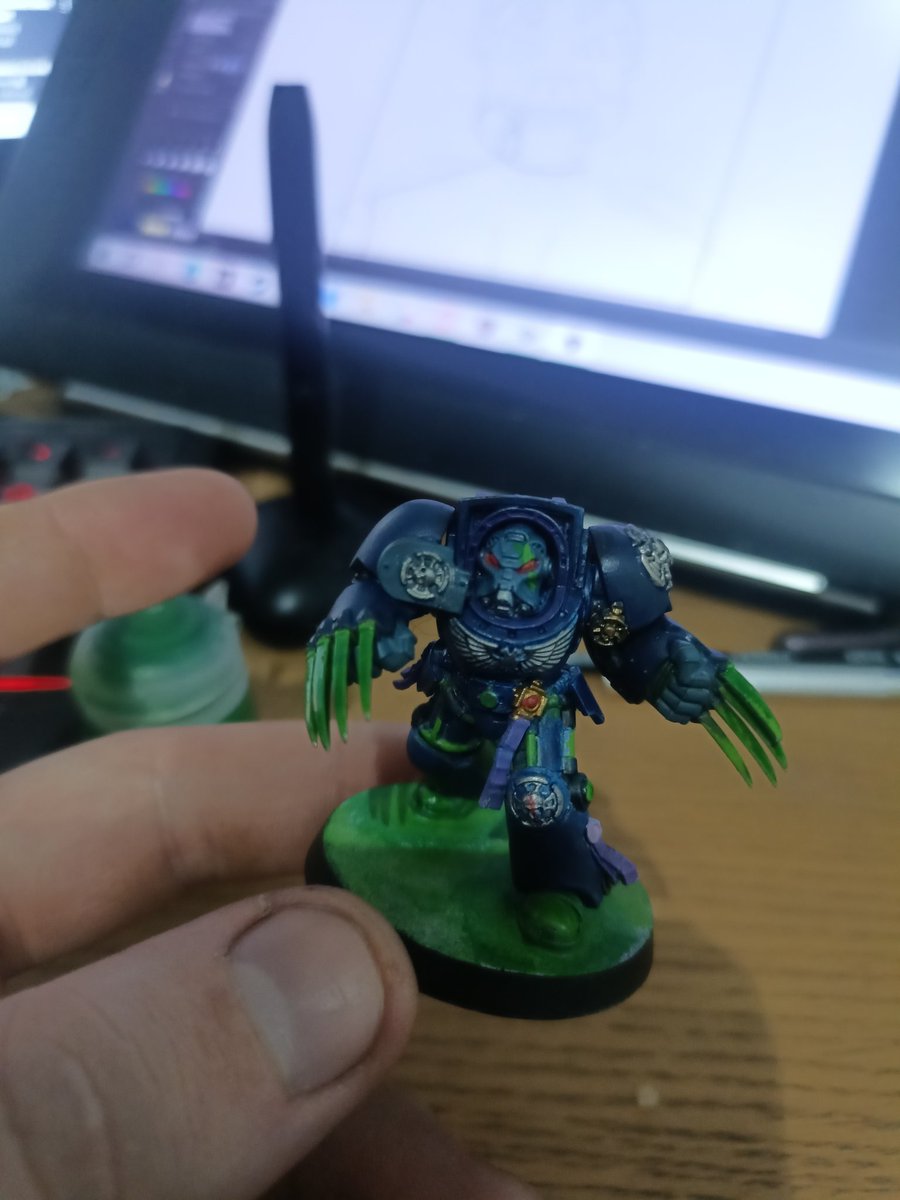artist_jackal's tweet photo. painted up a terminate thought to do it in these colors.

#Bonebrush https://t.co/OXROzKUclb