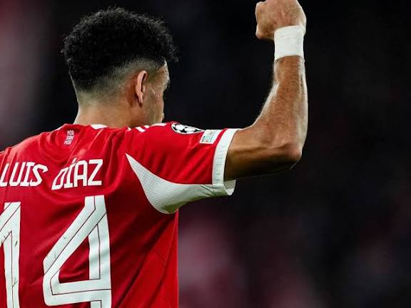 ItzCarlos tweet media