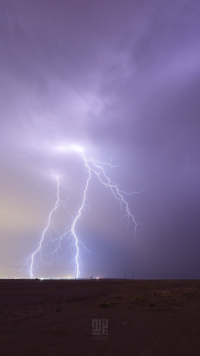raaad2014's tweet photo. #بروق محافظة #ينبع ليلة ٣٠ #رمضان ١٤٤٧

@bariq_Sudir @o0BRG0o @saudiweathergr @Arab_Storms @Arab_Storms https://t.co/262Bpmpkd6