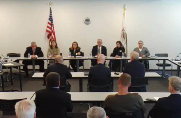 Horse Racing Nation tweet media