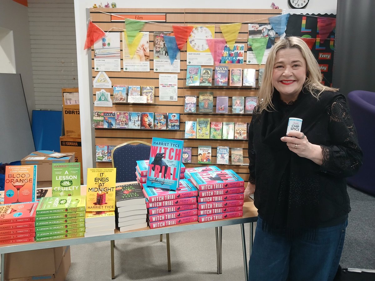 J. E. Books tweet media