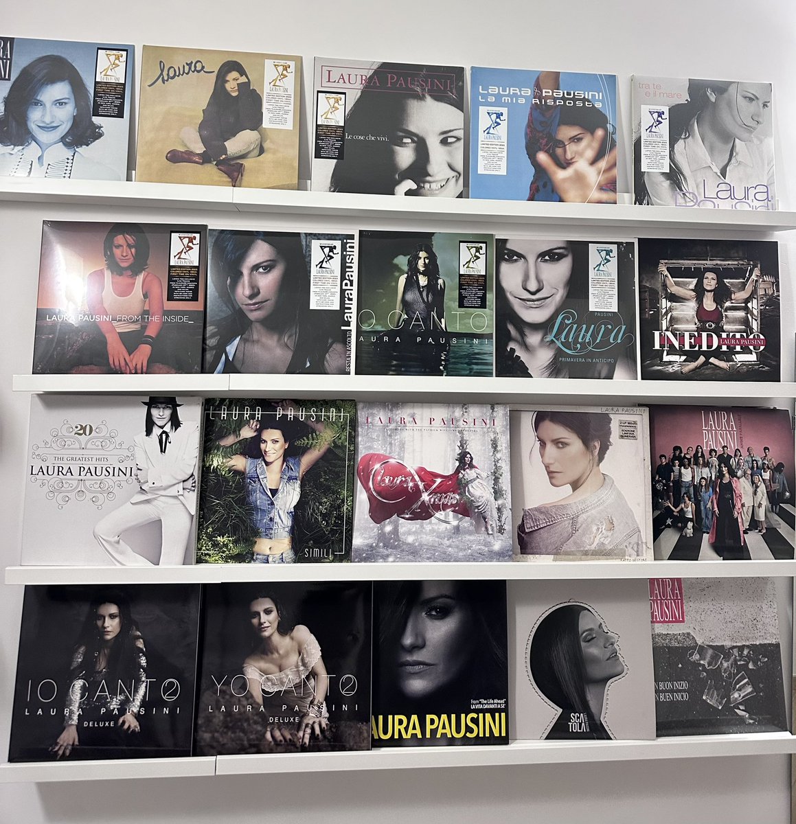 ManuelPau_84's tweet photo. Finalmente ora sono vicini 🥰❤️
#iocanto2
#yocanto2 
@LauraPausini �� https://t.co/Ugc8Ez4x0D