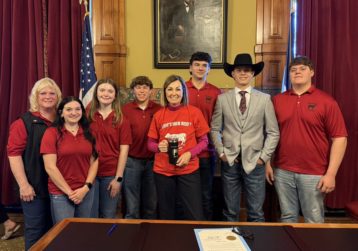 Gov. Kim Reynolds tweet media