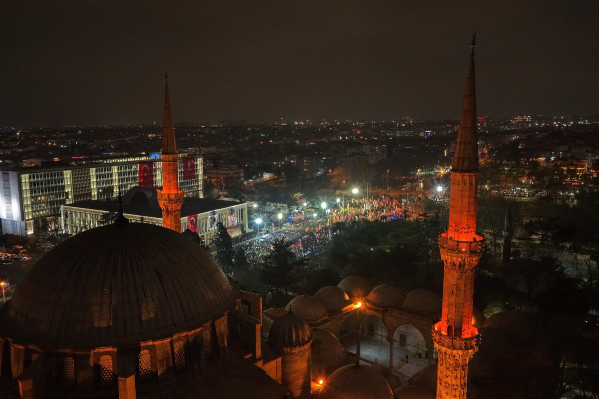 emine uçak tweet media