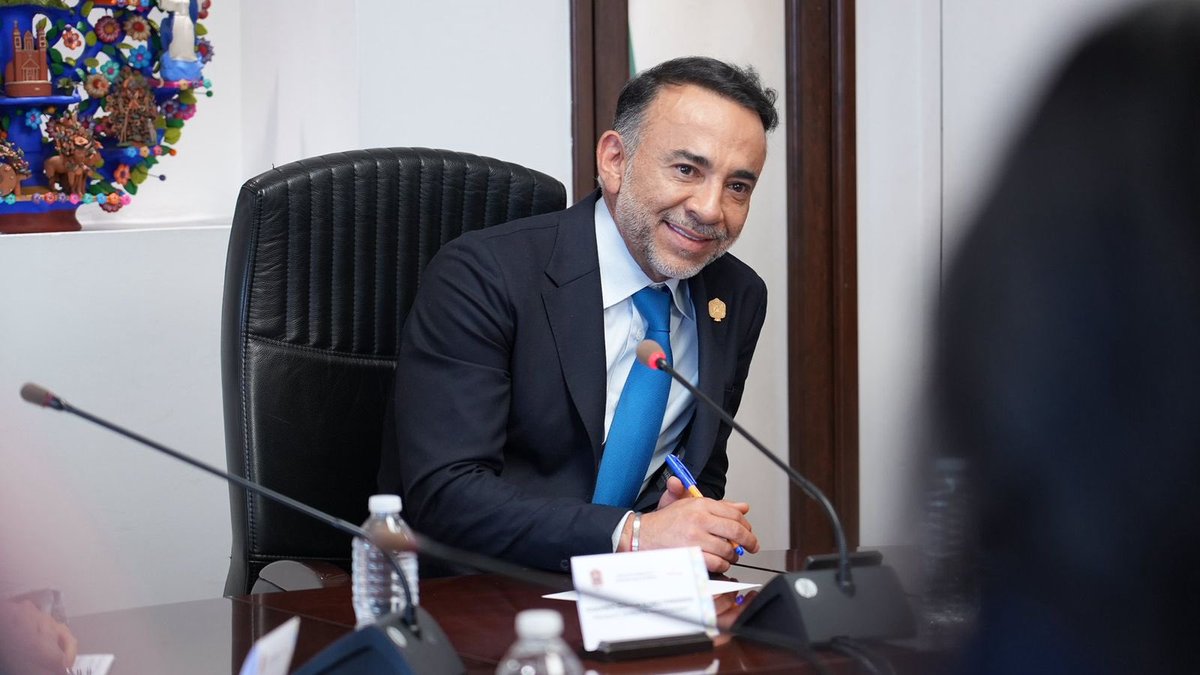 Fernando Flores Fernández tweet media