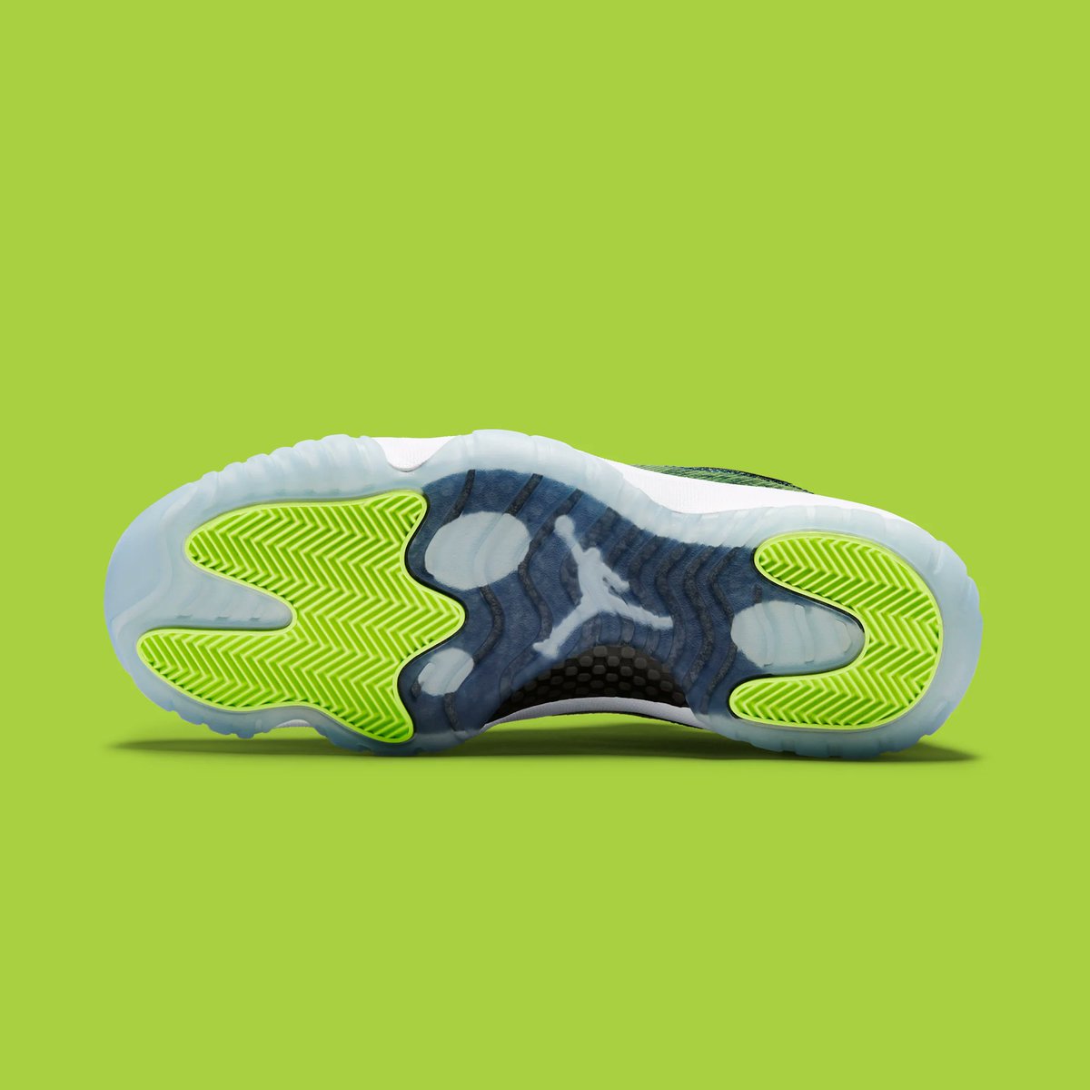 Sneaker Market RO tweet media