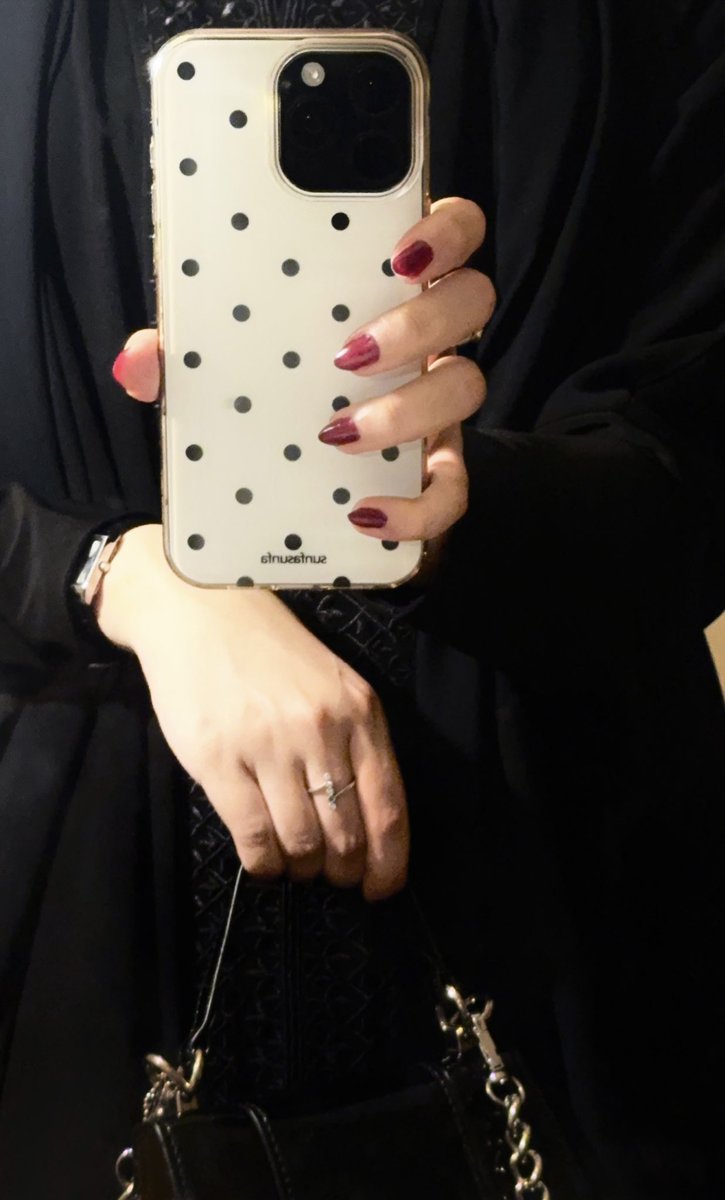 شــيخه tweet media