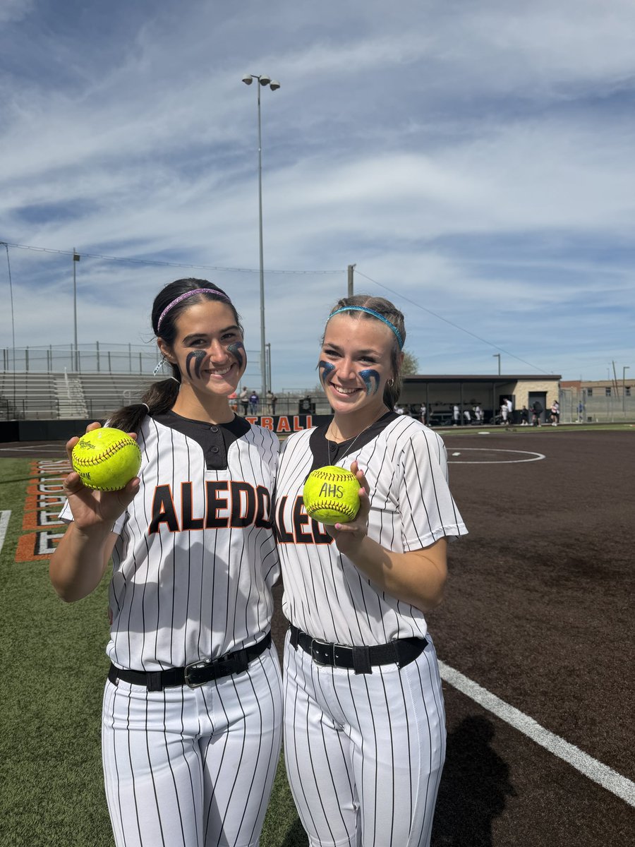 Ladycat Softball tweet media