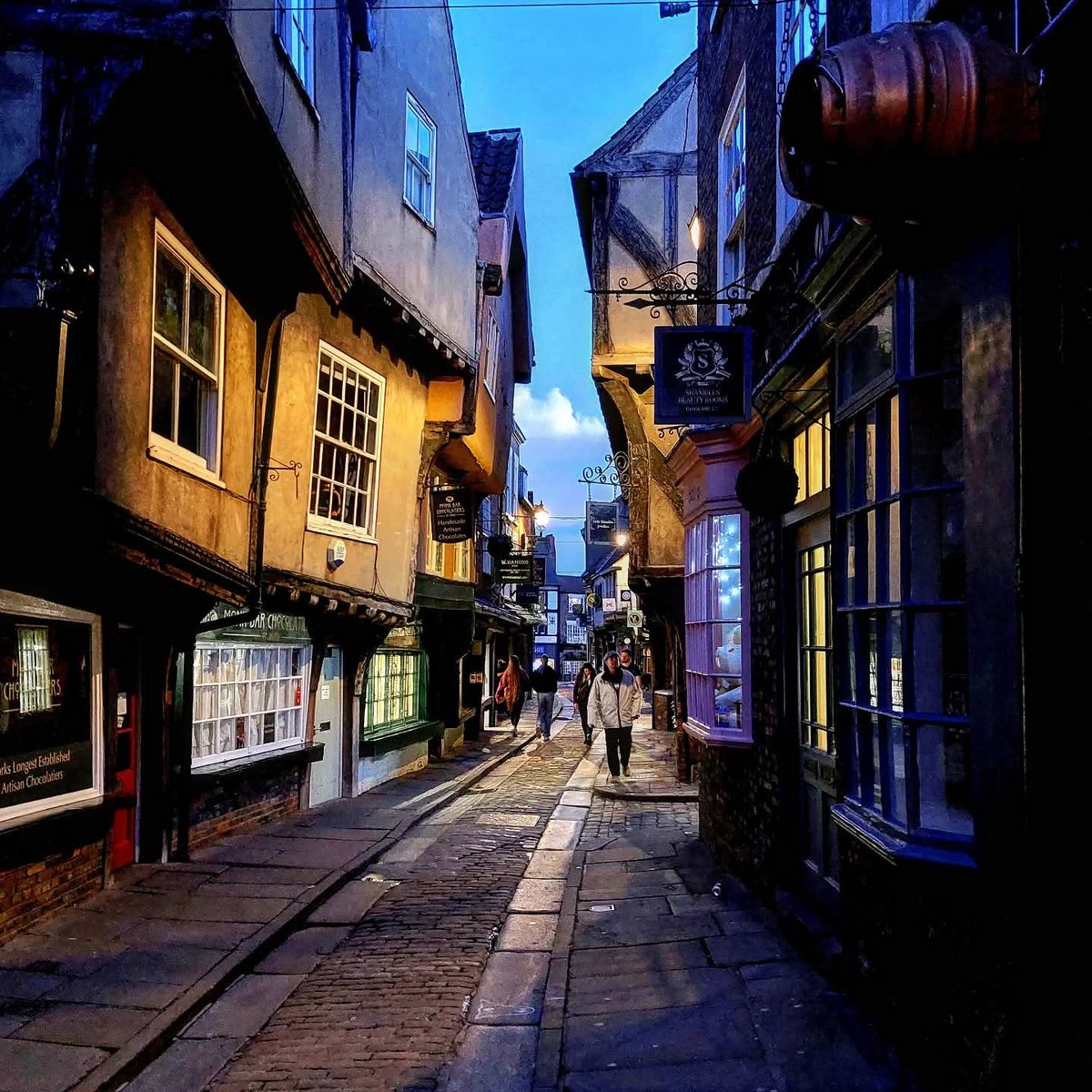 Graham Stables tweet media