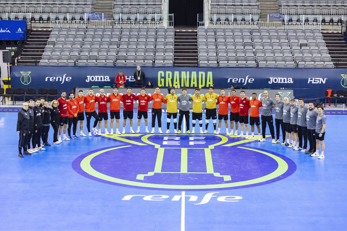 JimbeeCartagena's tweet photo. 𝑬𝒍 𝒑𝒍𝒂𝒏 𝒆𝒔𝒕á 𝒄𝒍𝒂𝒓𝒐... 🤘🏼❤️‍🔥

💭❤️🤍 Descansad y soñad en grande

#CopaDeEspañaRenfe https://t.co/0I1ek1OsDN