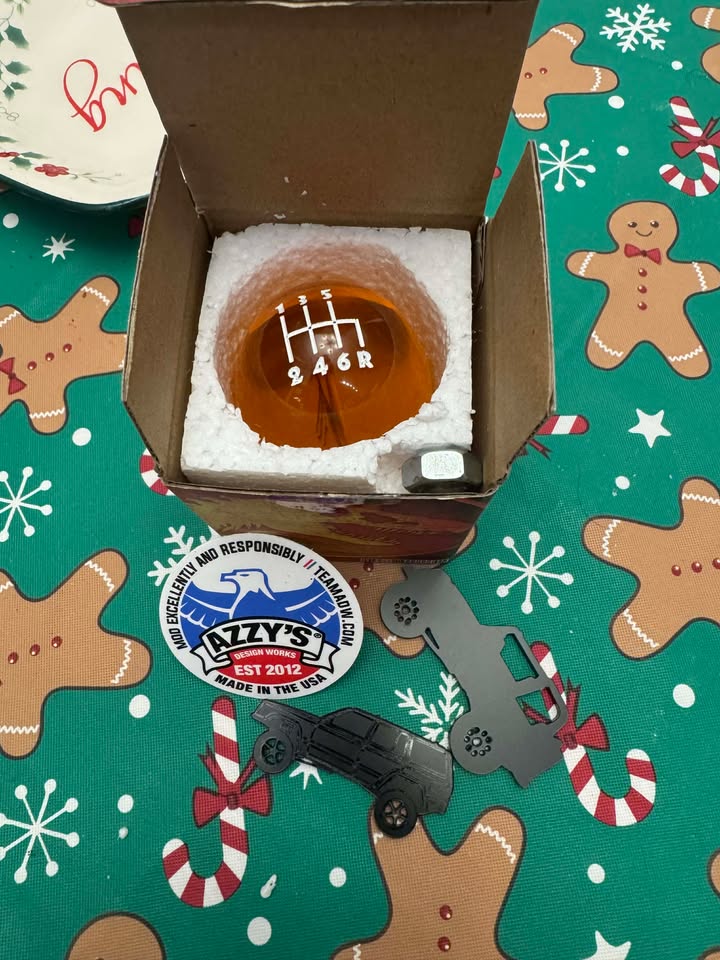 Azzys Design Works tweet media