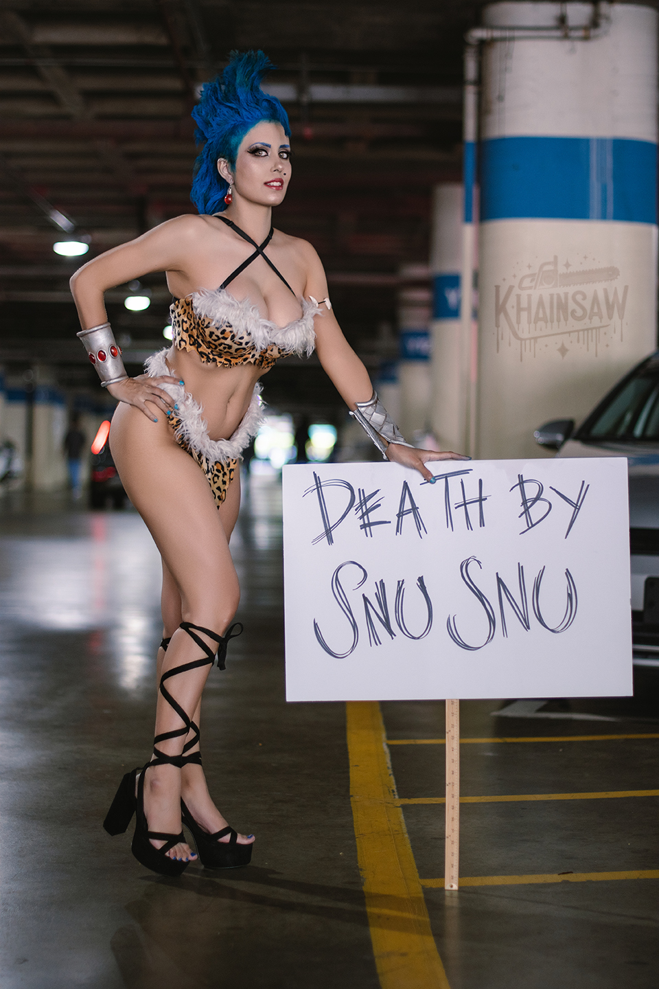 I cosplayed the Snu Snu lady (Kug) from #Futurama less than 2 years ago! And never posted about it. lol. https://t.co/Wkx1Y7U8nF